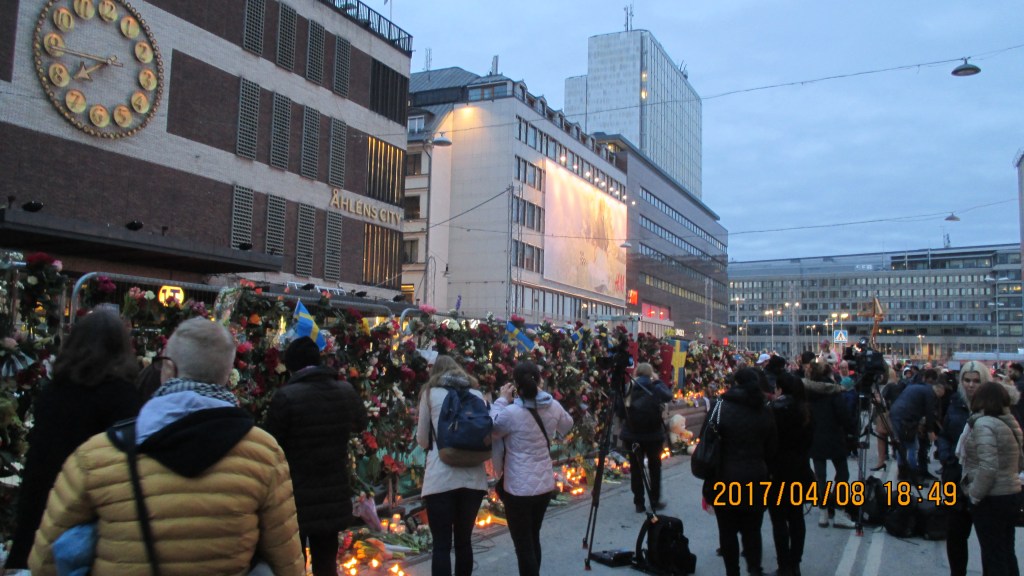 Åhlen's och avspäyrningar 2017 04 08 007